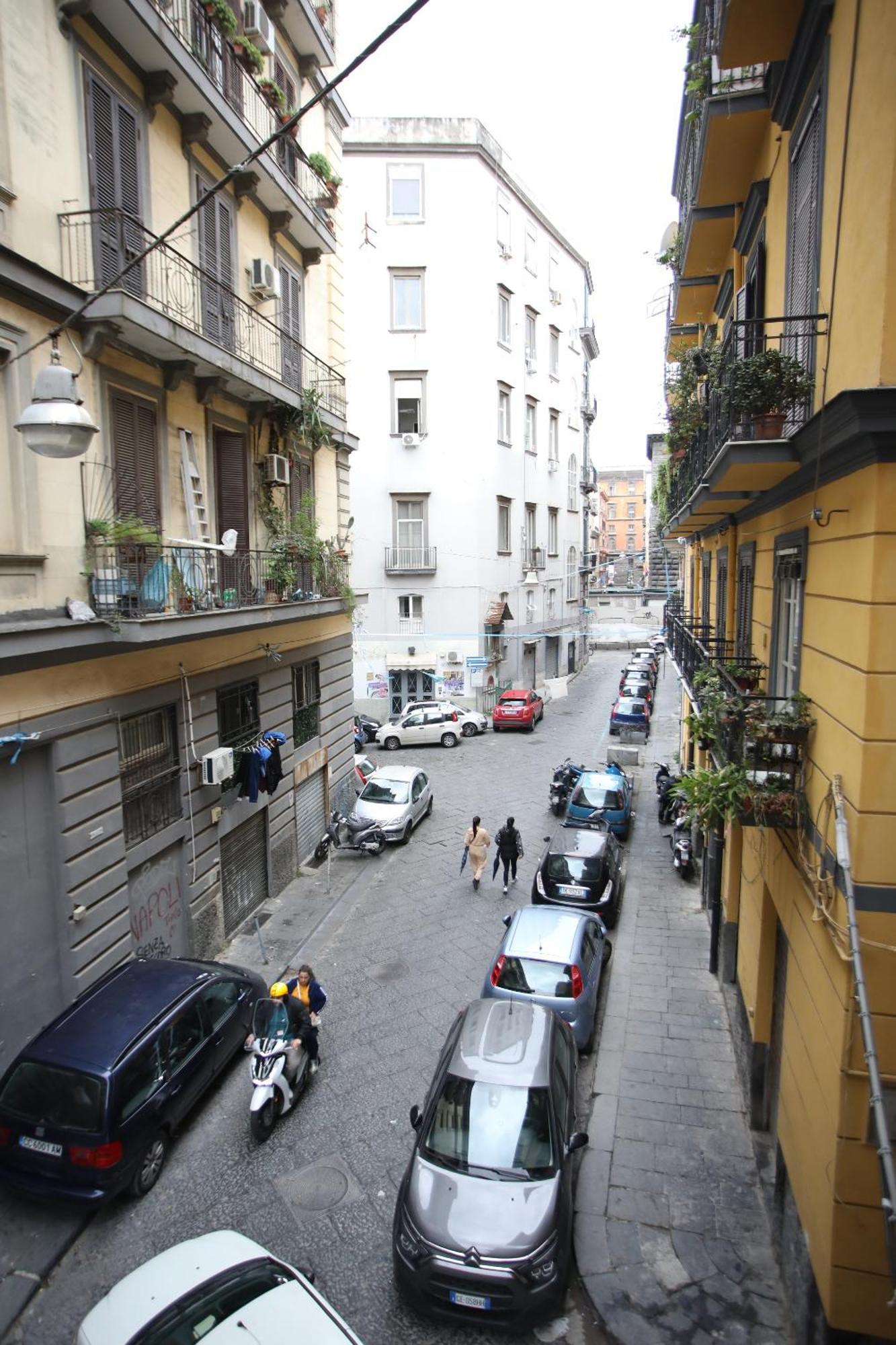 La Casa Sulla Nuvola Duomo Centro Storico Di Napoli Lägenhet Exteriör bild